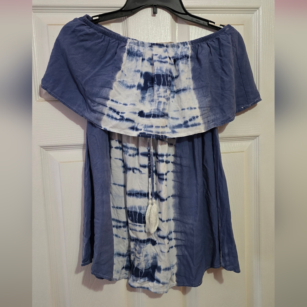Flowing sleeveless top